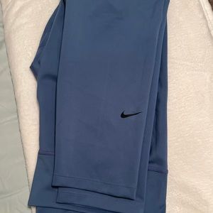 Women’s Nike leggings